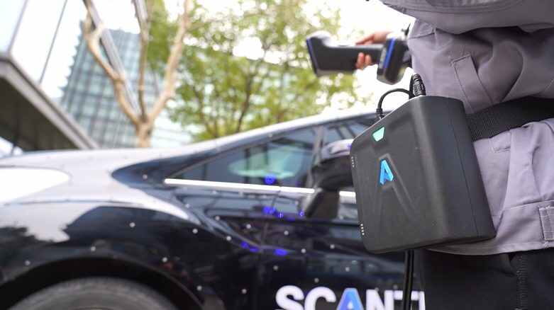 Light and Portable Design for Mobile 3D Scanning Light and Portable Design for Mobile 3D Scanning