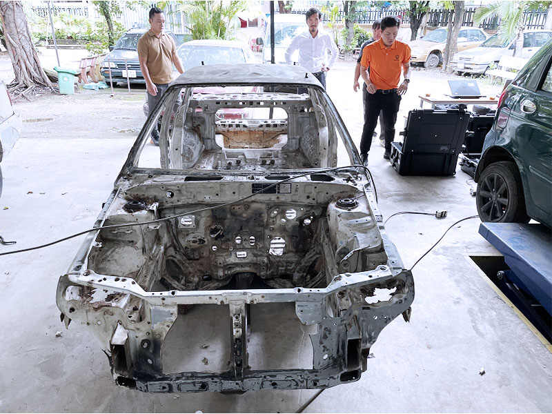 Challenges in Scanning Car Frame