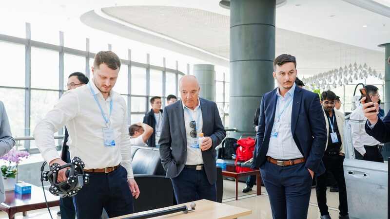 experience the innovative power of 3D digital technology