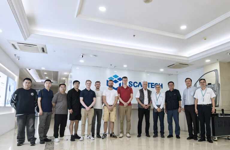 Os principais líderes acadêmicos e da indústria internacionais visitam a Scantech para explorar o corte - Tecnologia de varredura 3D Edge