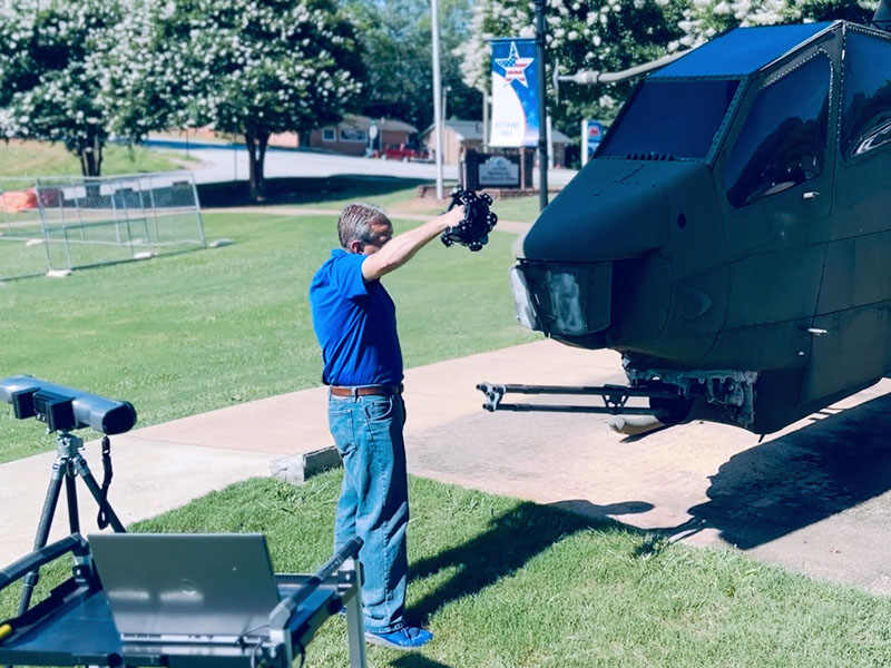 Challenges of 3D Scanning a Helicopter 